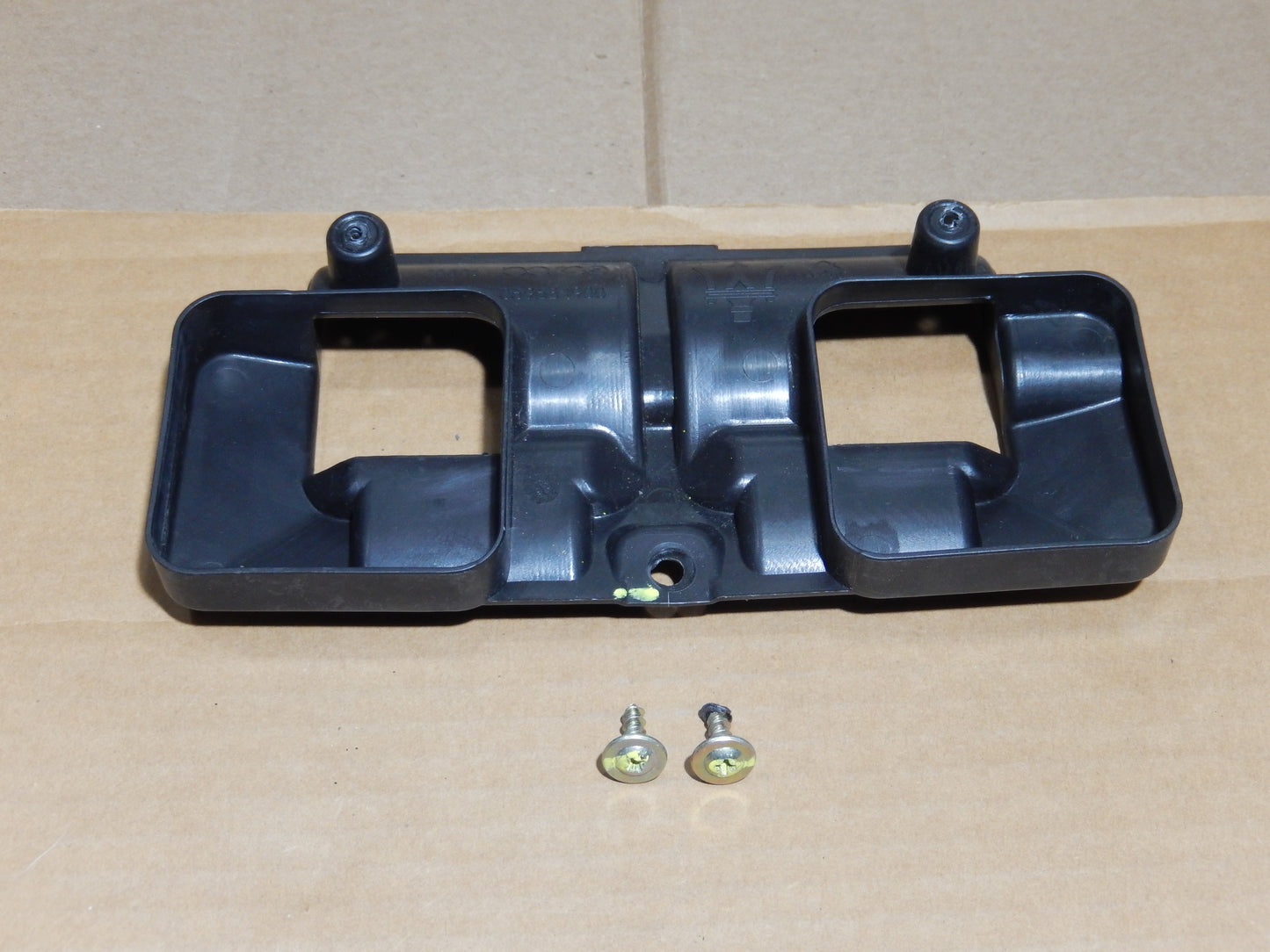 Maserati M-139 Center Dashboard Vent Airduct