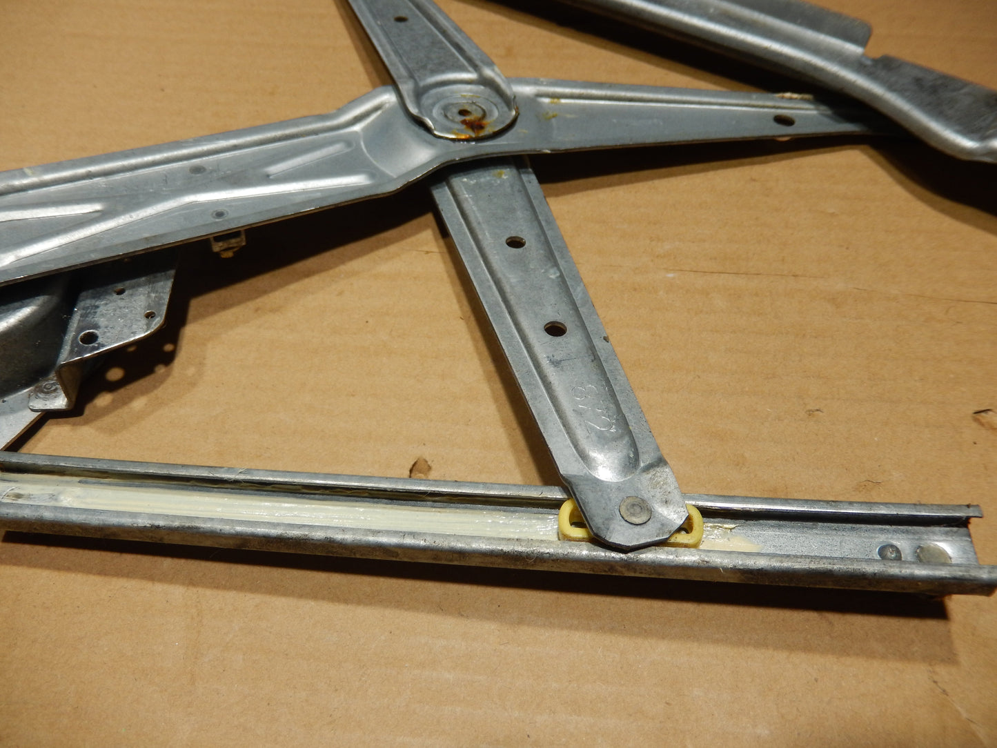 Maserati M138 Spyder Passengers Side Restorable Window Regulator