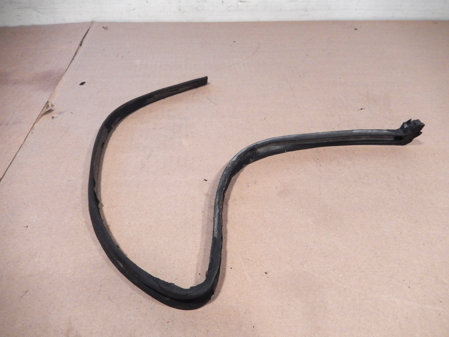 Datsun 240Z Passenger's Rear Quarter Glass Window Seal (Handy Man's Special)