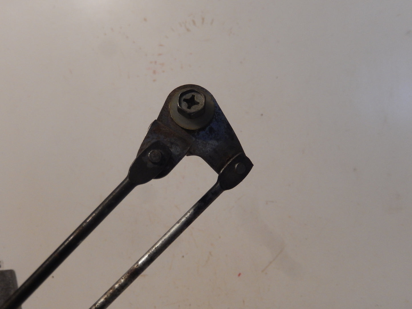 Datsun 240Z Passengers Door Interior Latch Rod Assembly