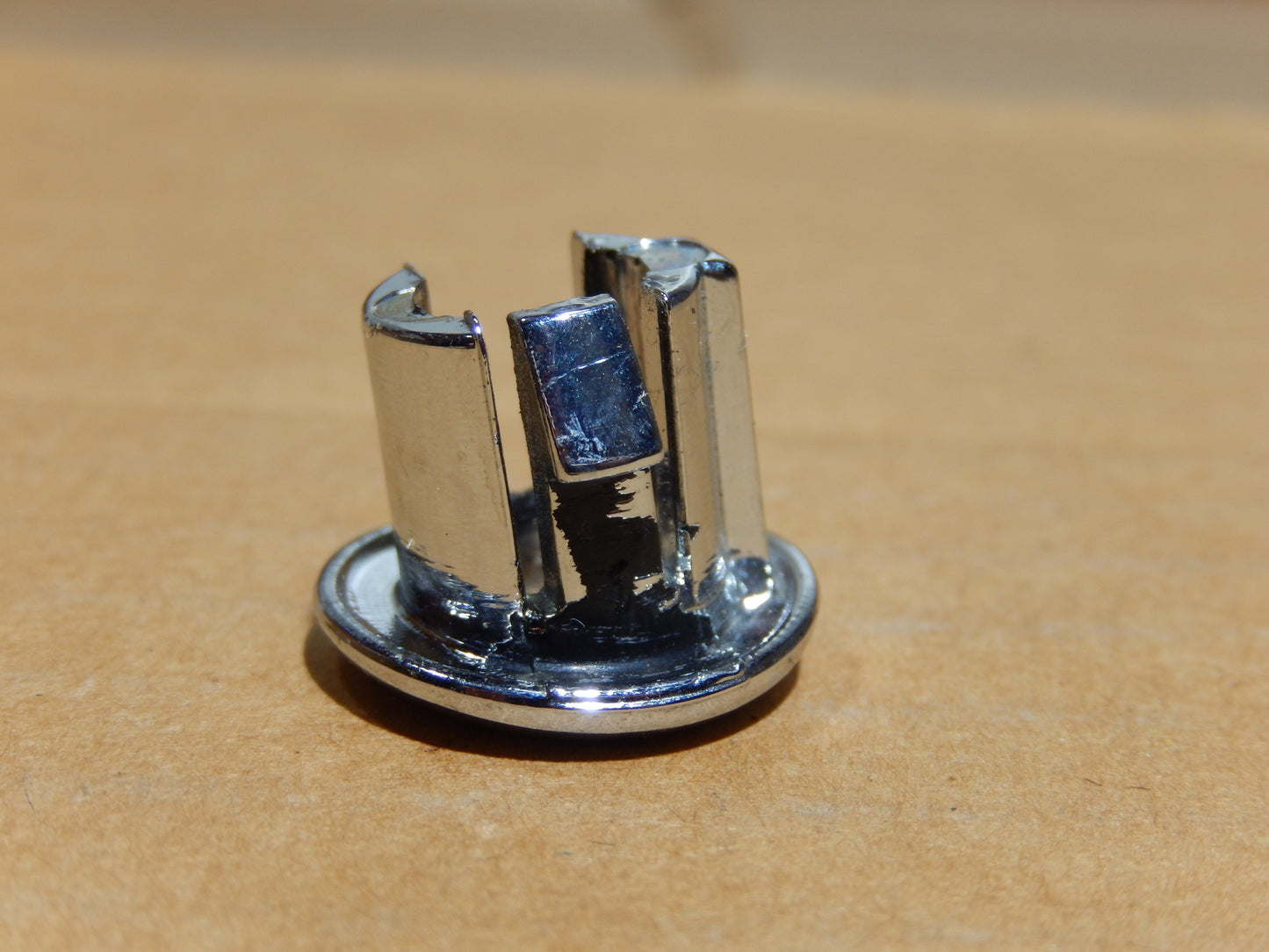 Maserati Quattroporte M-139 Door Lock Button Surround