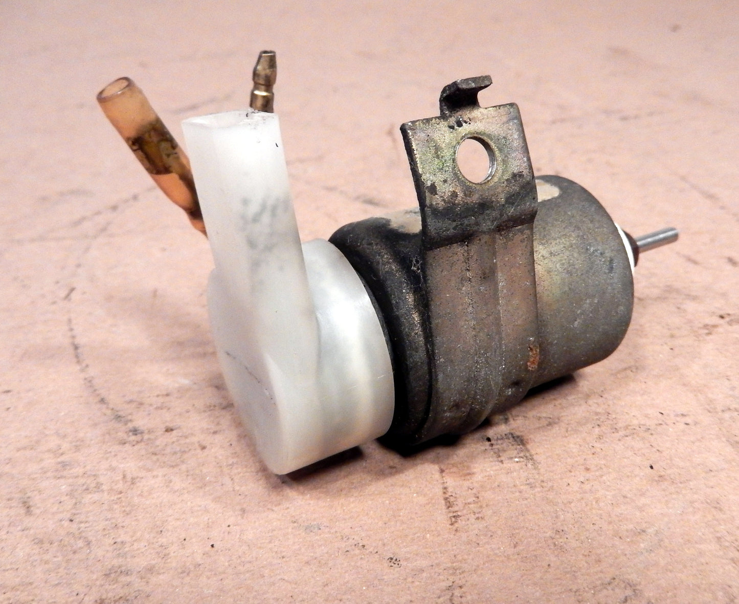 Datsun 280ZX Cruise Control Vacuum Pump