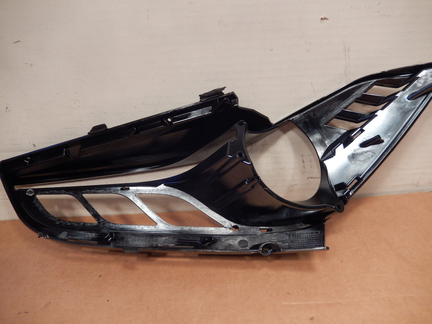 Maserati 2014 - 2017 Ghibli and Quattroporte M - 139 Passengers Side Head Light Lens Inner Frame