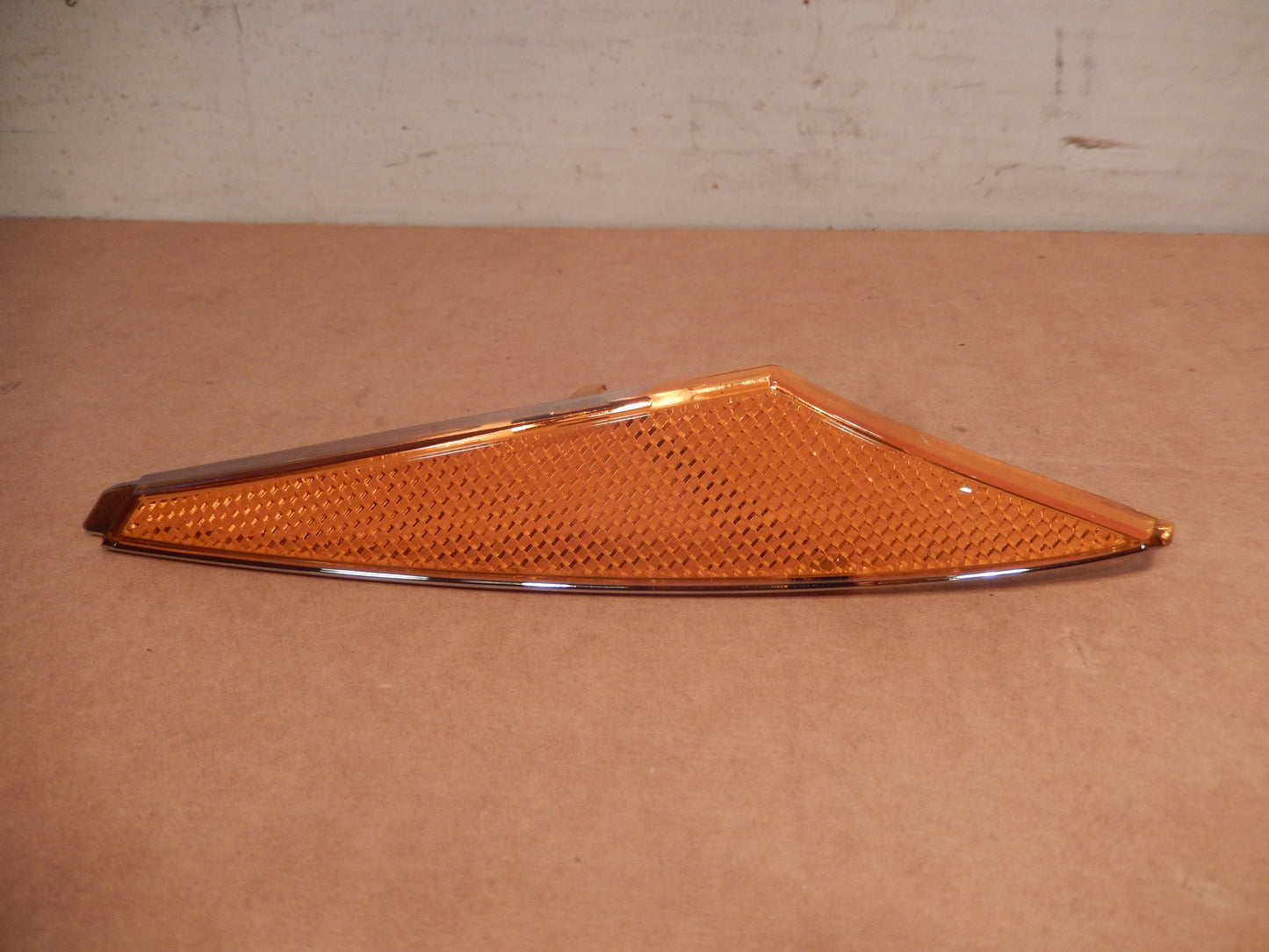 Maserati 2014 - 2017 Ghibli and Quattroporte M - 139 Passengers Head Light Amber Signal Lens