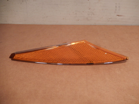Maserati 2014 - 2017 Ghibli and Quattroporte M - 139 Passengers Head Light Amber Signal Lens
