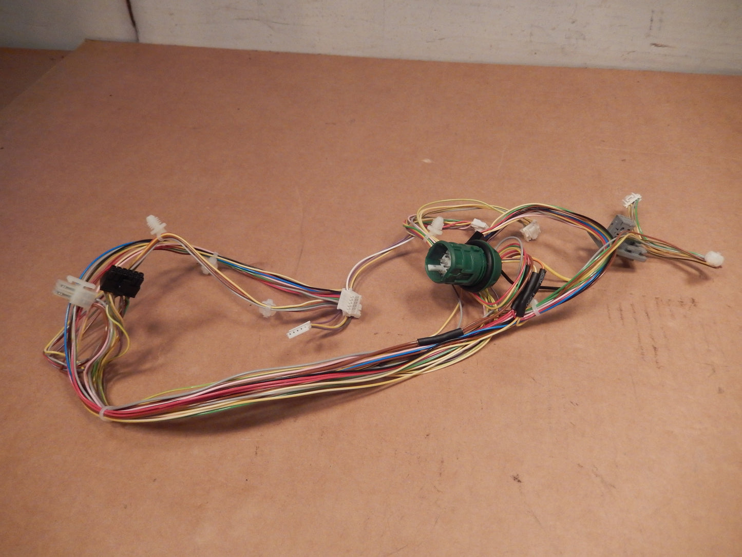 Maserati OEM 2014 - 2017 Ghibli and Quattroporte M - 139 Passenger Side Head Light Wire Harness