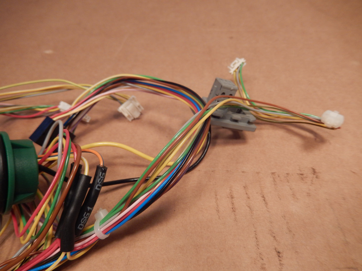 Maserati OEM 2014 - 2017 Ghibli and Quattroporte M - 139 Passenger Side Head Light Wire Harness