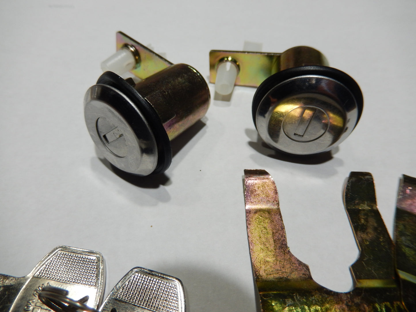 Datsun 240Z NEW Door Locks and keys