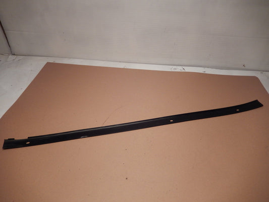 Datsun 240Z Passenger Door Glass Seal