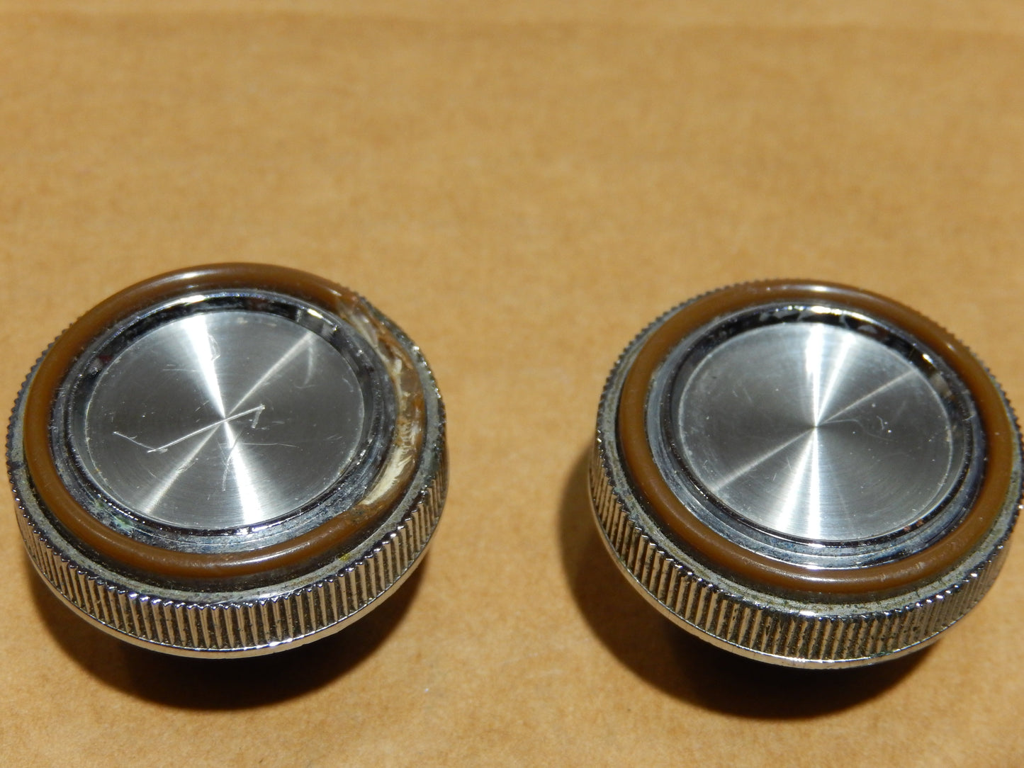 Datsun / Vintage Radio Knobs