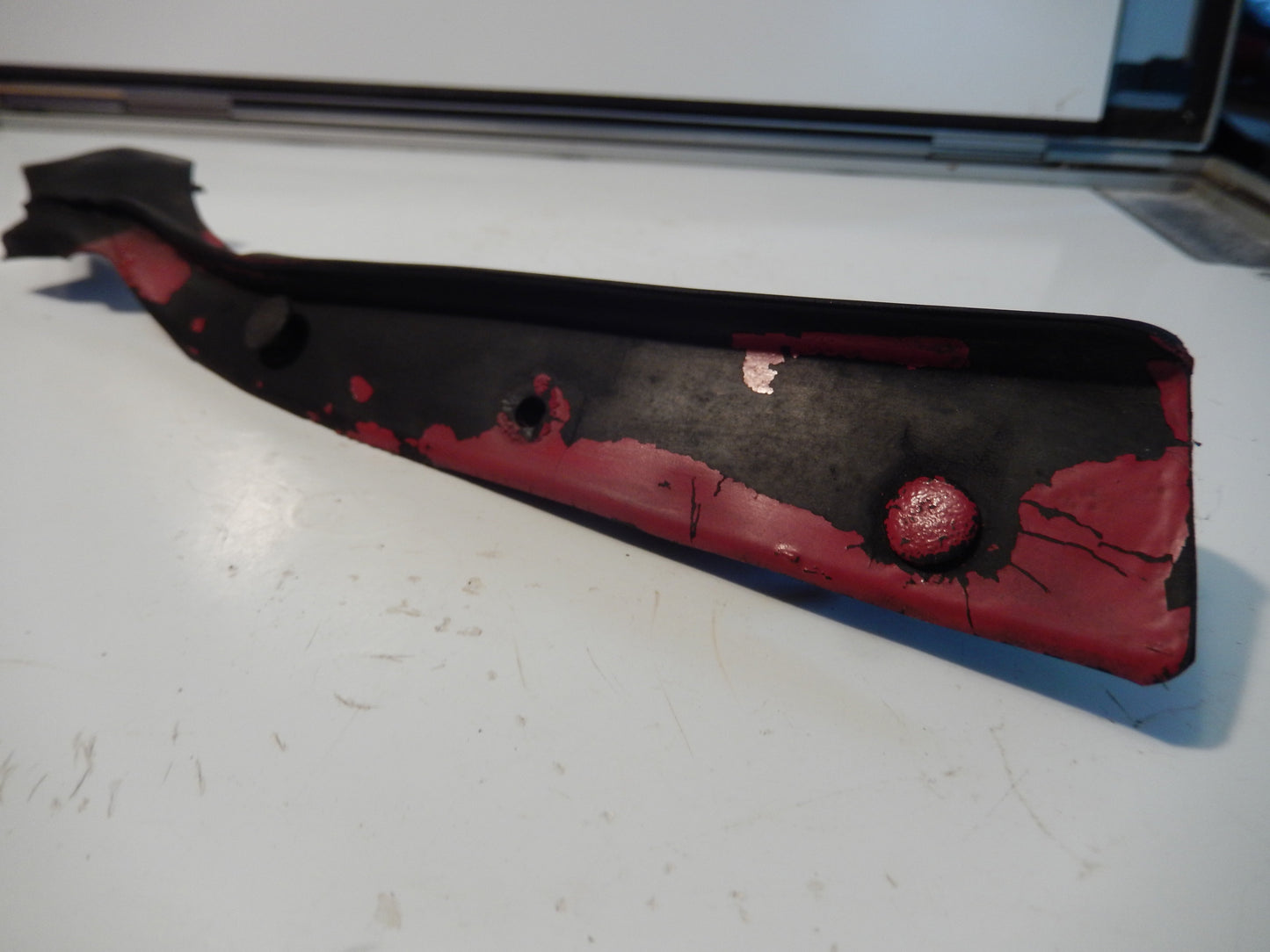 Datsun 240Z 280Z Passengers Side Front Door Frame Seal