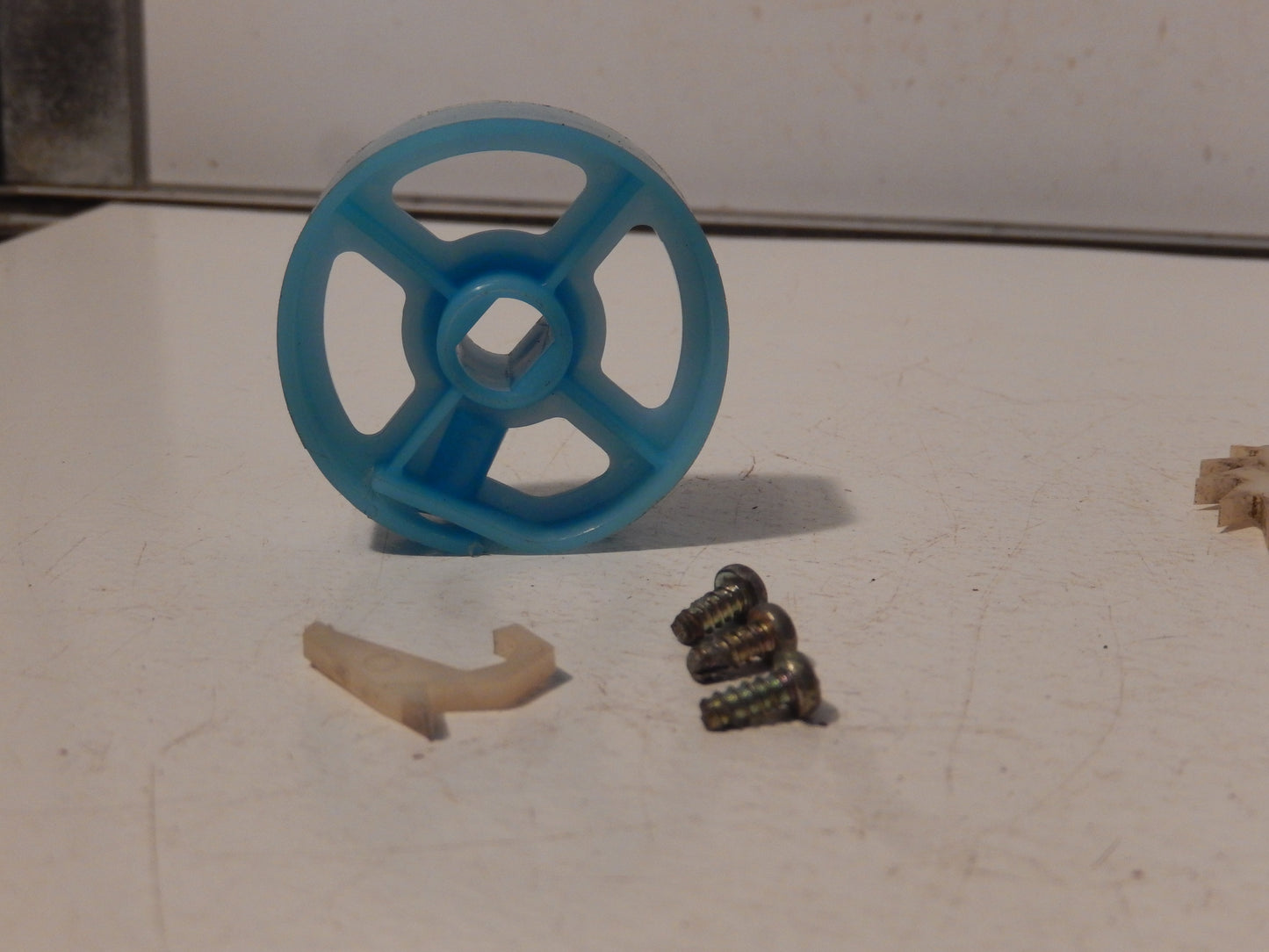 Datsun 280ZX Drivers Side Seat Belt Assembly PARTS