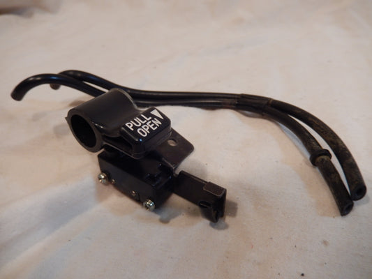 Datsun 280ZX Engine Vaccum Pod