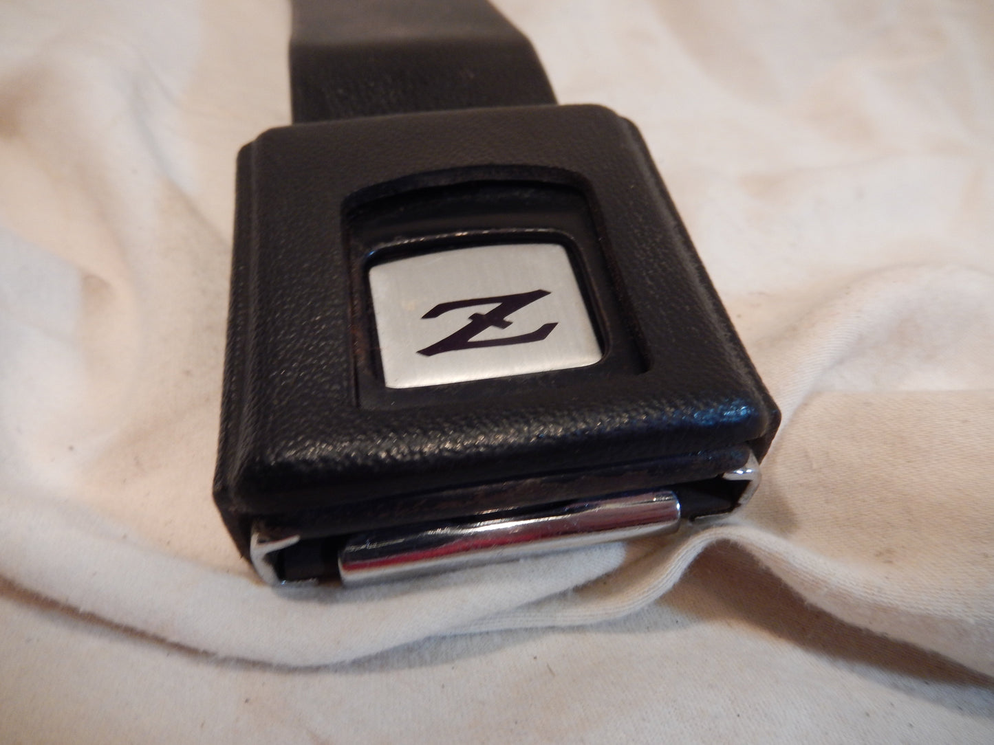 Datsun 240Z Front Drivers Seat Belt Receiver