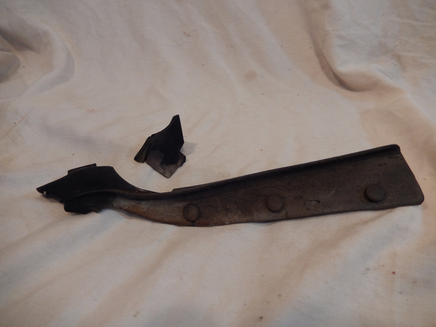 Datsun 240Z Passenger's Door Corner Seals