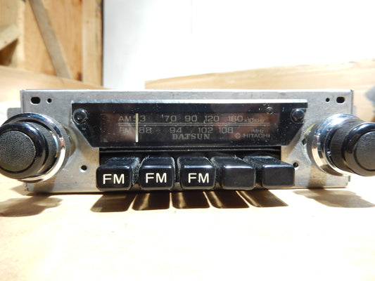 Datsun 240Z - 280Z Hitachi Radio  A - 1551