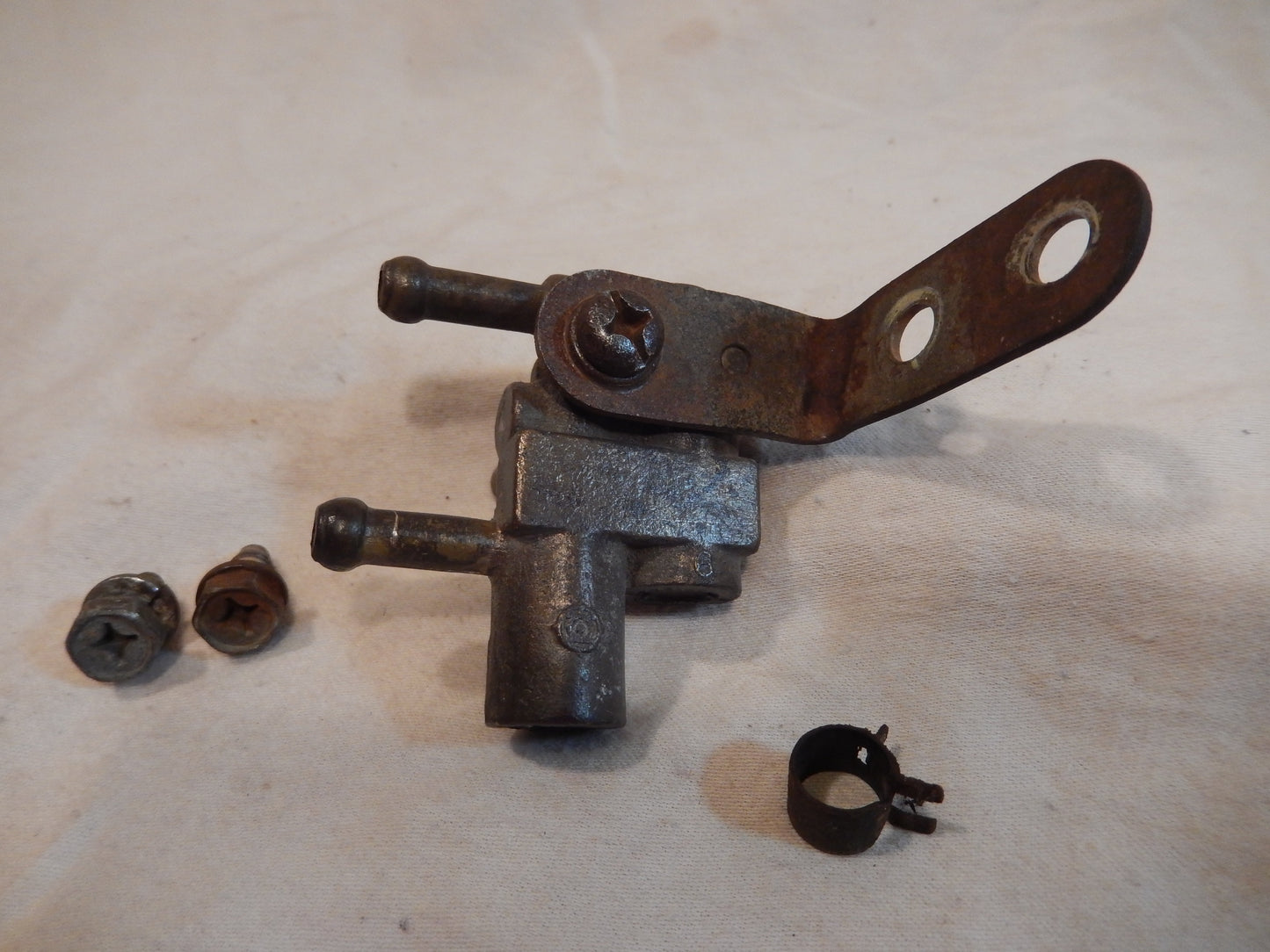 Datsun 280ZX Air Filter Box Vaccum Line Junction Block