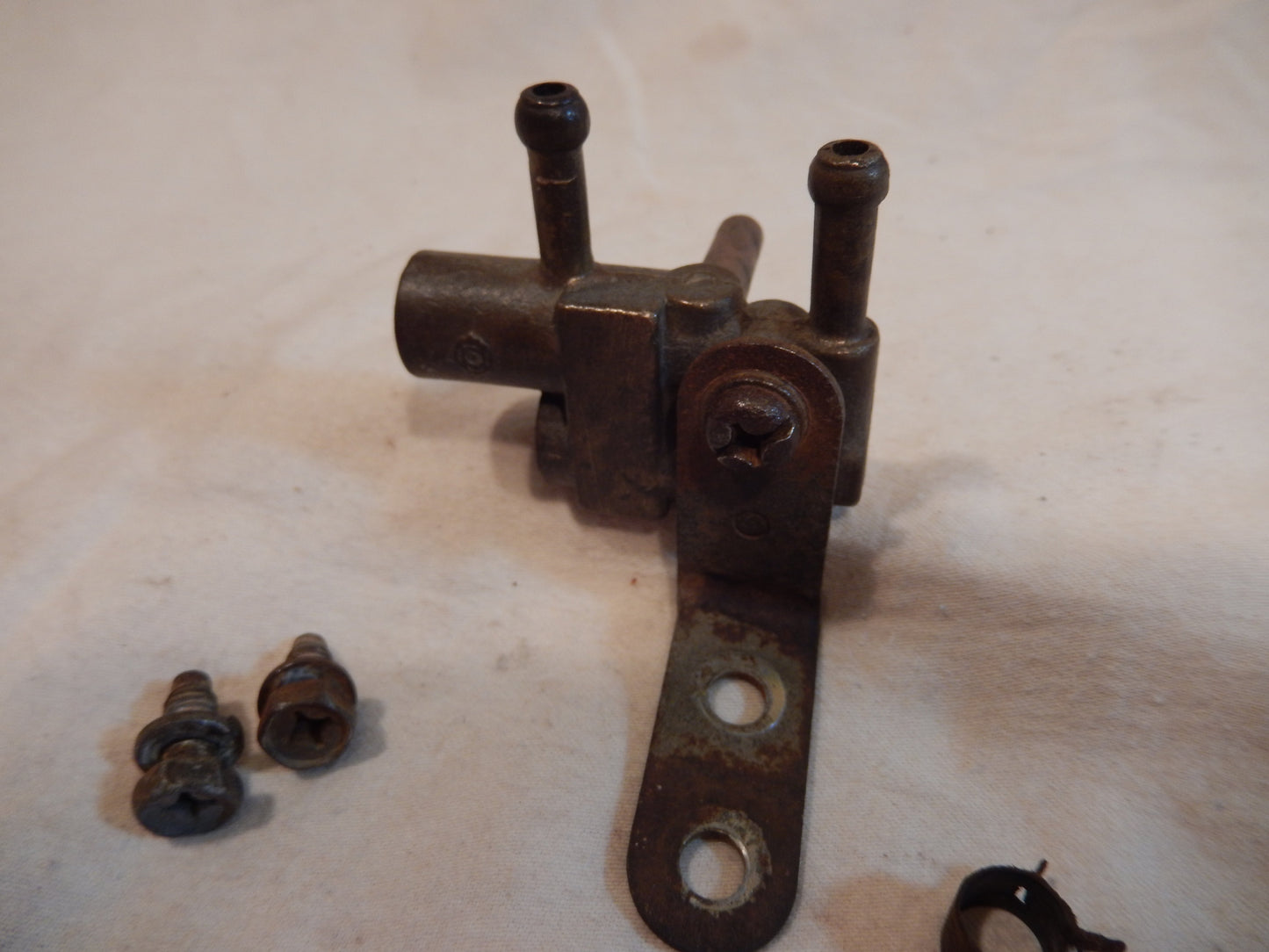 Datsun 280ZX Air Filter Box Vaccum Line Junction Block