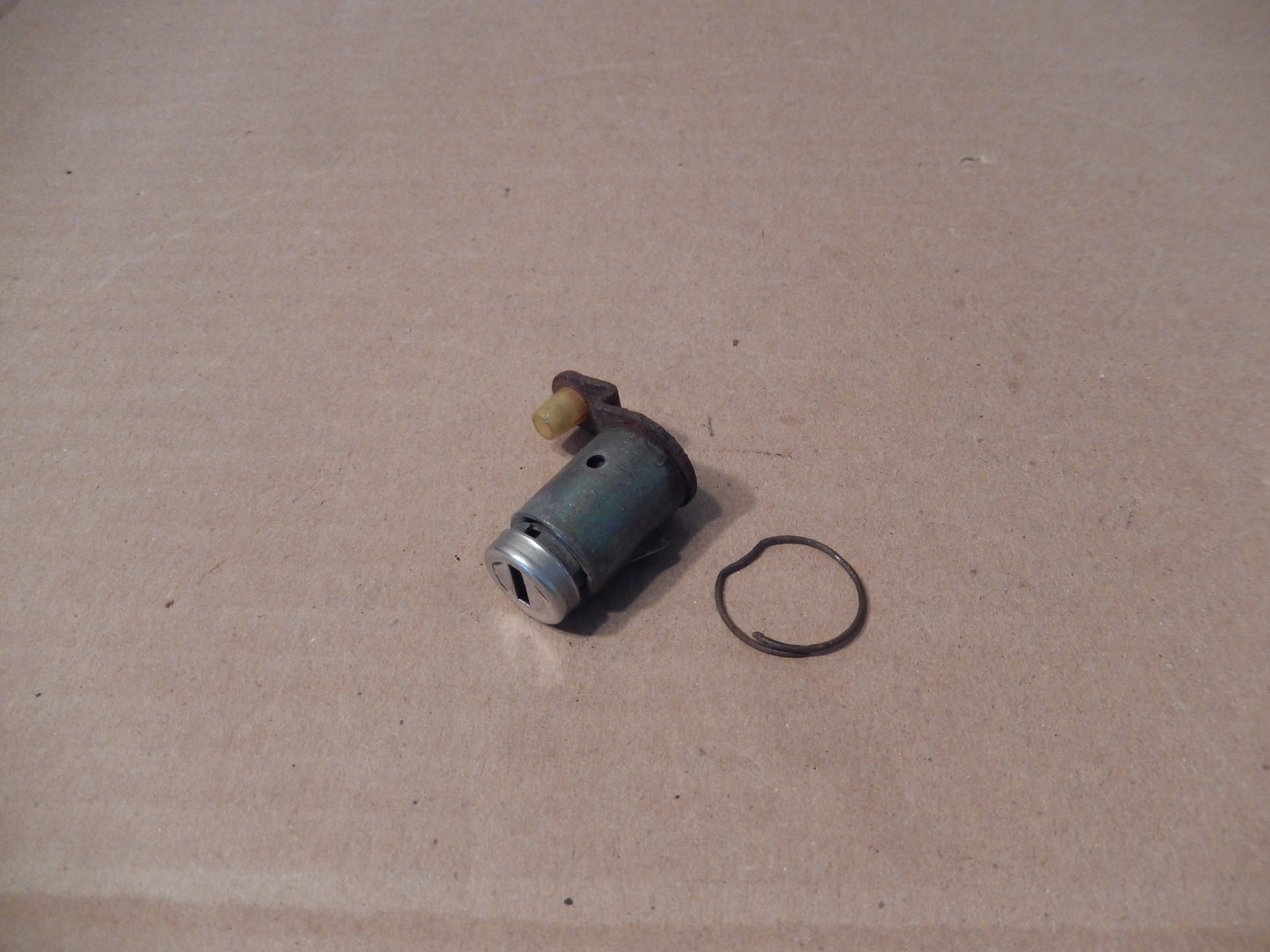 Datsun 280ZX Door Lock Tumbler w/ Clip Ring