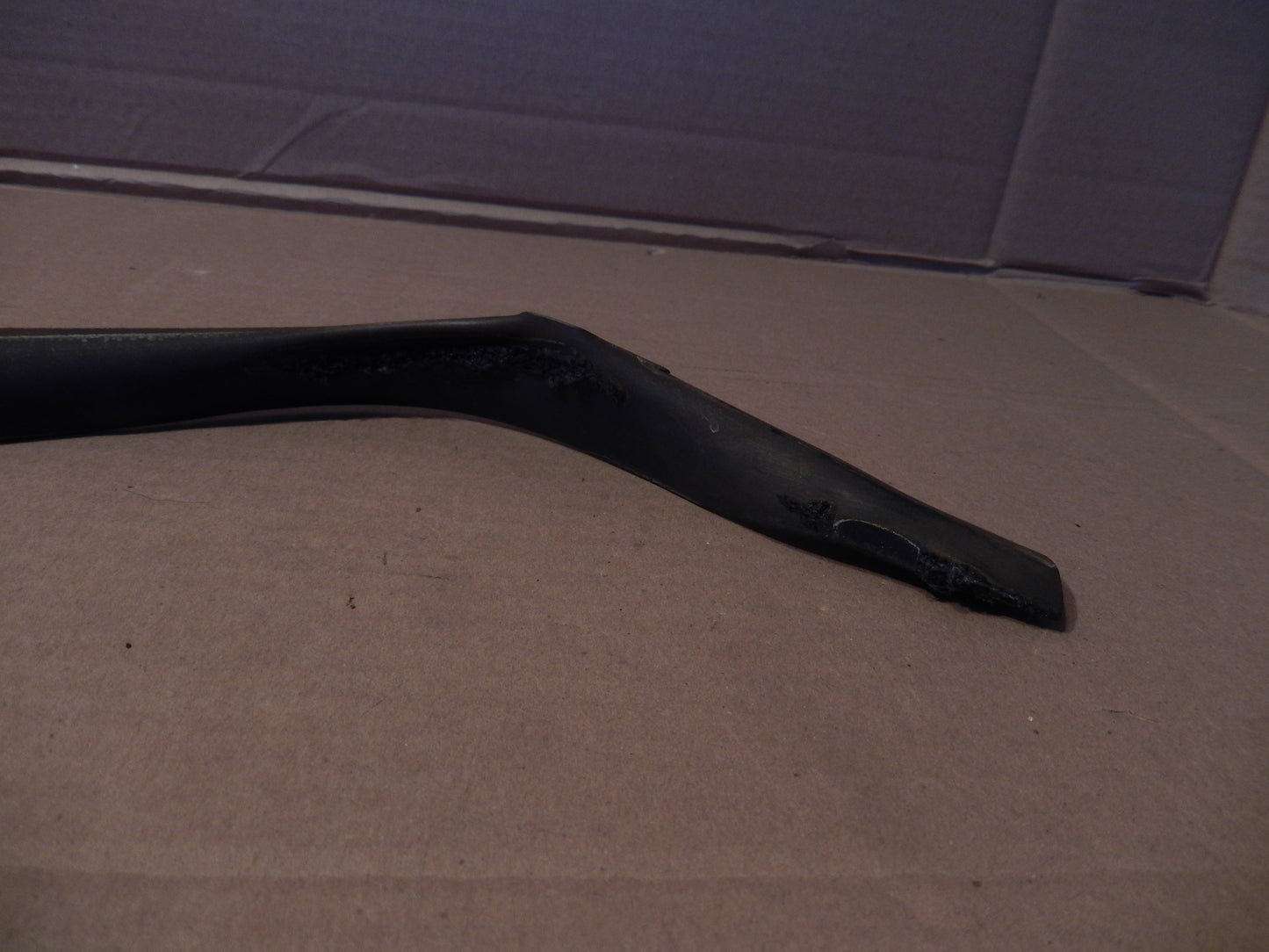 Datsun 240Z-260Z Passengers Side Front Fender Seal