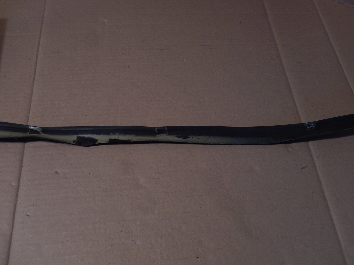 Datsun 240Z-260Z Passengers Side Front Fender Seal