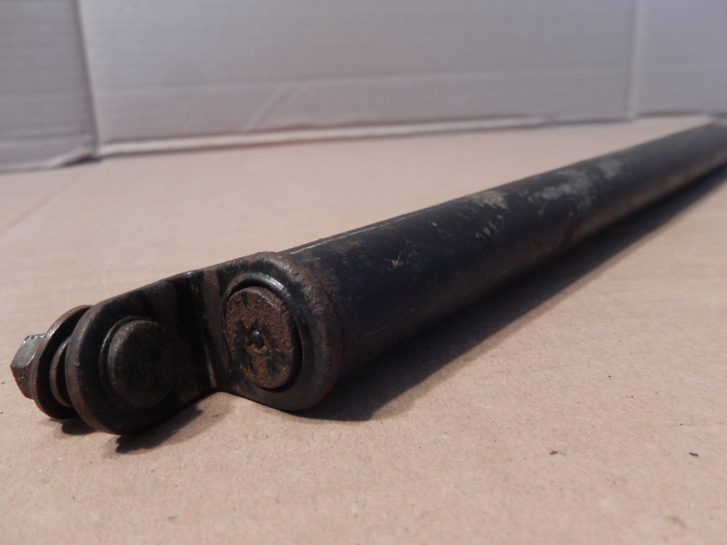 Datsun 240Z OEM Rear Hatch Lift with Fasts