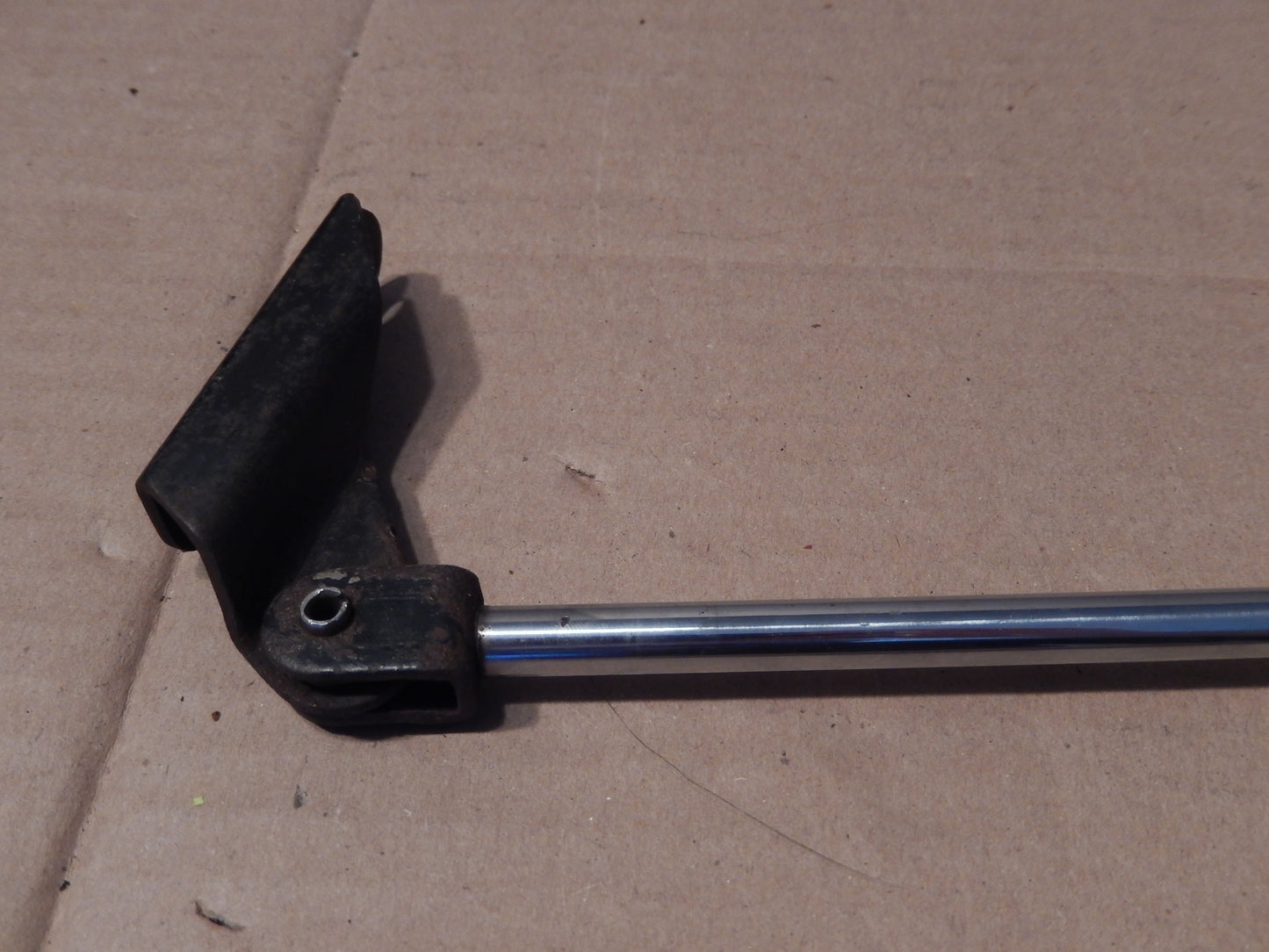 Datsun 240Z OEM Rear Hatch Lift with Fasts