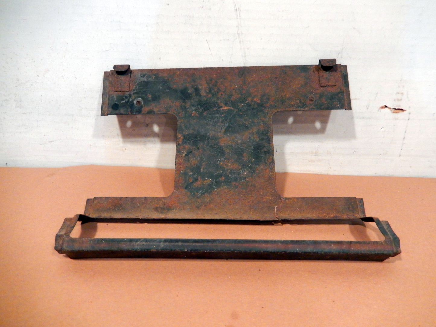 Datsun 240Z Rear Center Plate Light Bracket - Handy Man's Special
