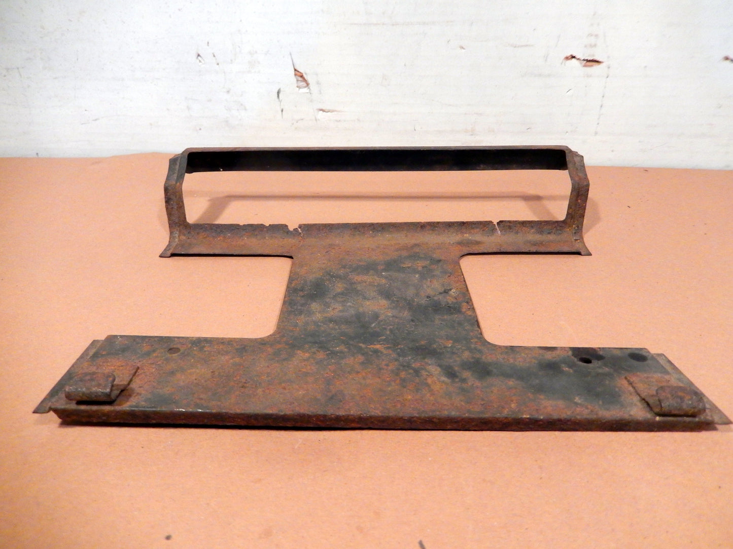 Datsun 240Z Rear Center Plate Light Bracket - Handy Man's Special