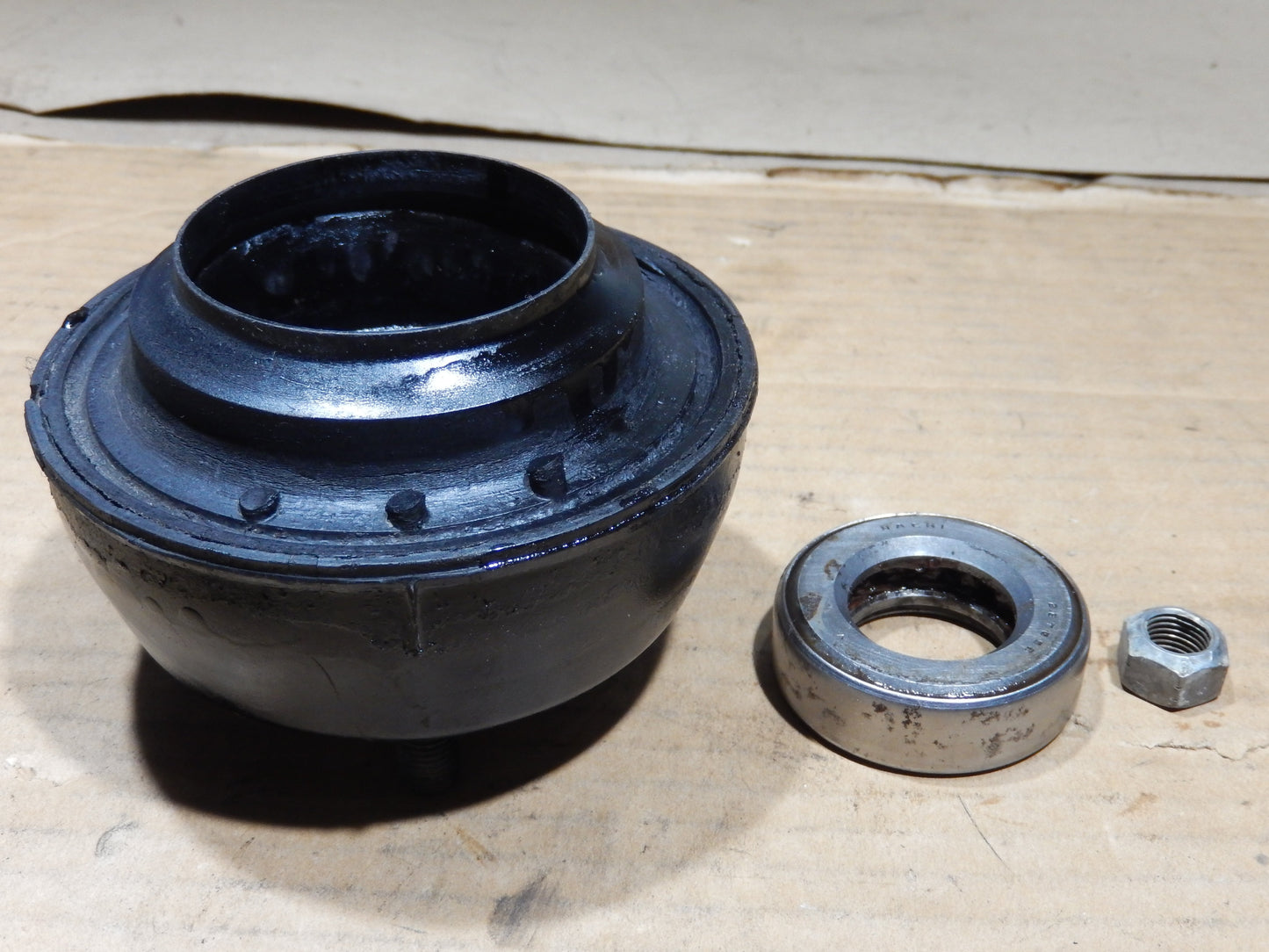 Datsun 240Z Front Strut Cap, Bearing and Fastener