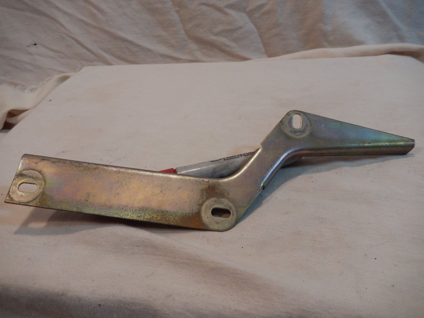 Datsun 240Z Passenger Door Glass Bracket