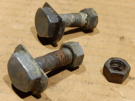 Datsun 240Z Pair of Transmission Mount Block Bolts
