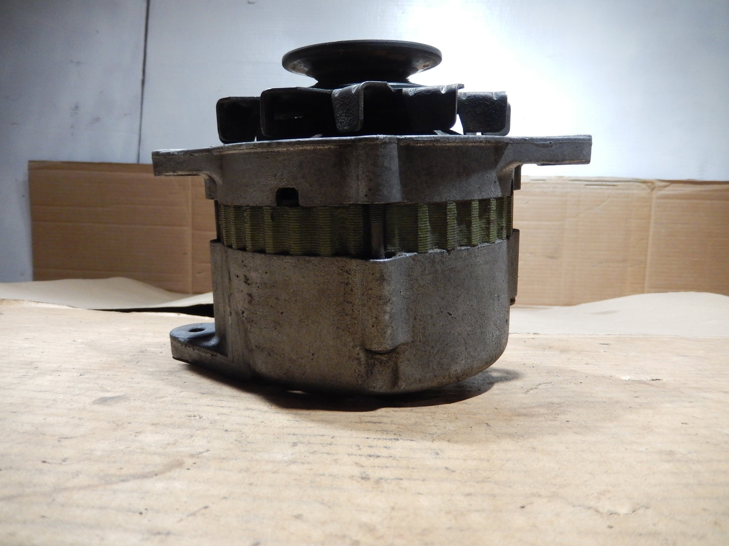 Datsun 280ZX HITACHI Alternator