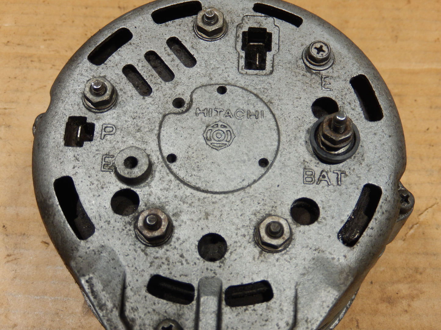 Datsun 280ZX HITACHI Alternator