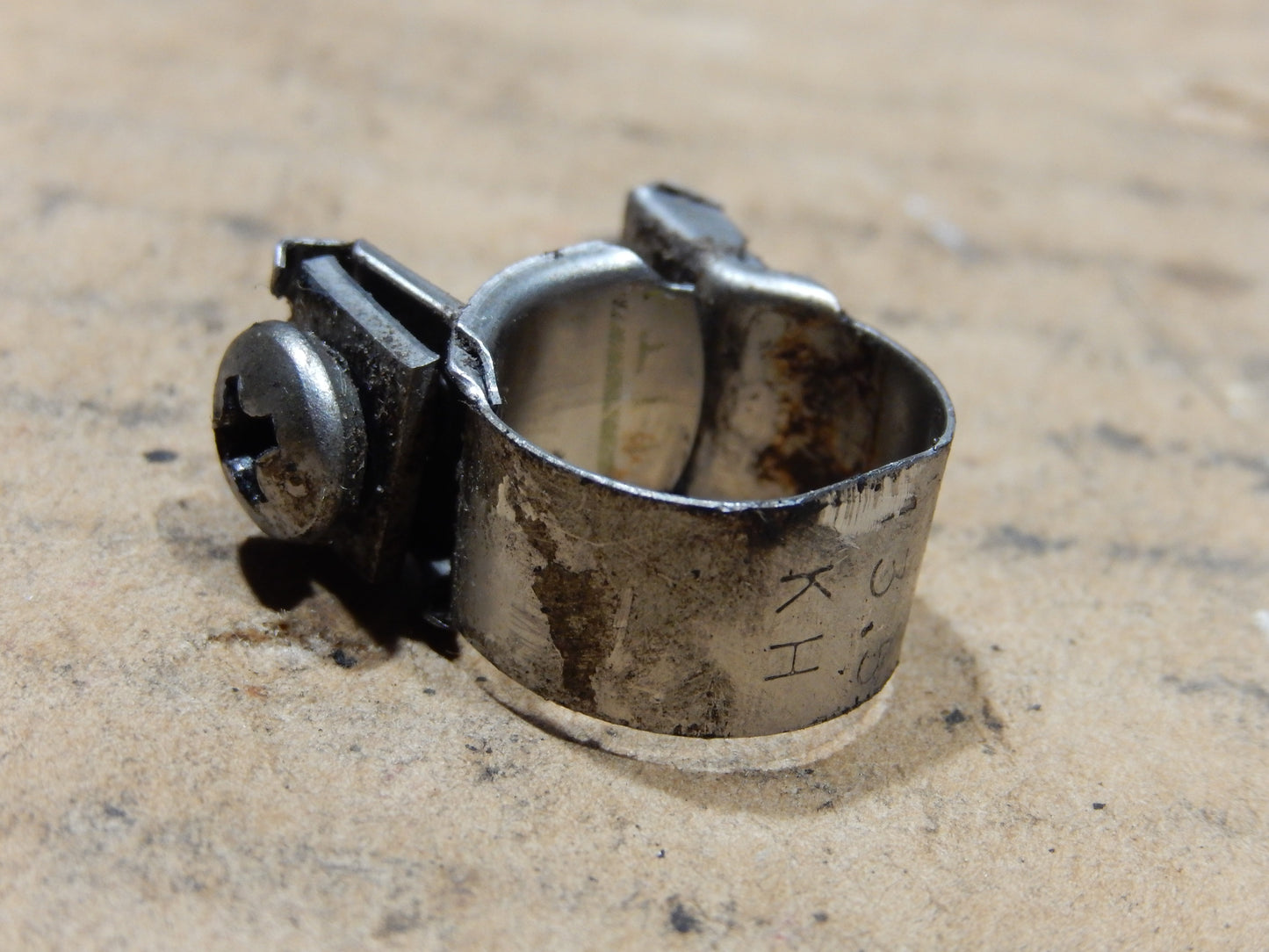 Datsun 280ZX Fuel Rail Hose Clamps