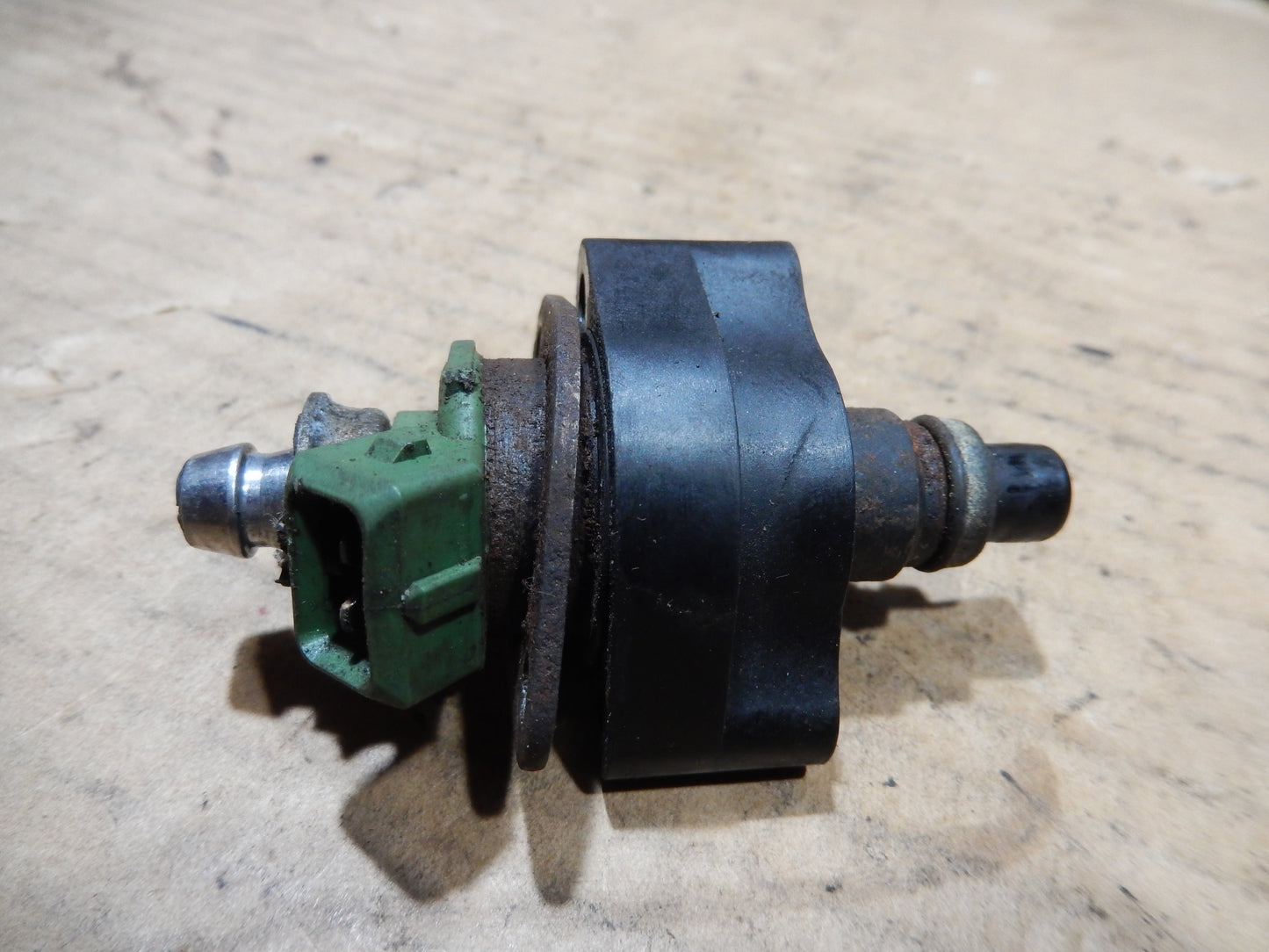 Datsun 280ZX Fuel Injector