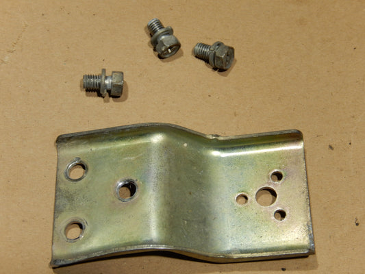 Datsun 280Z Intake Throttle Rod Valve Bracket