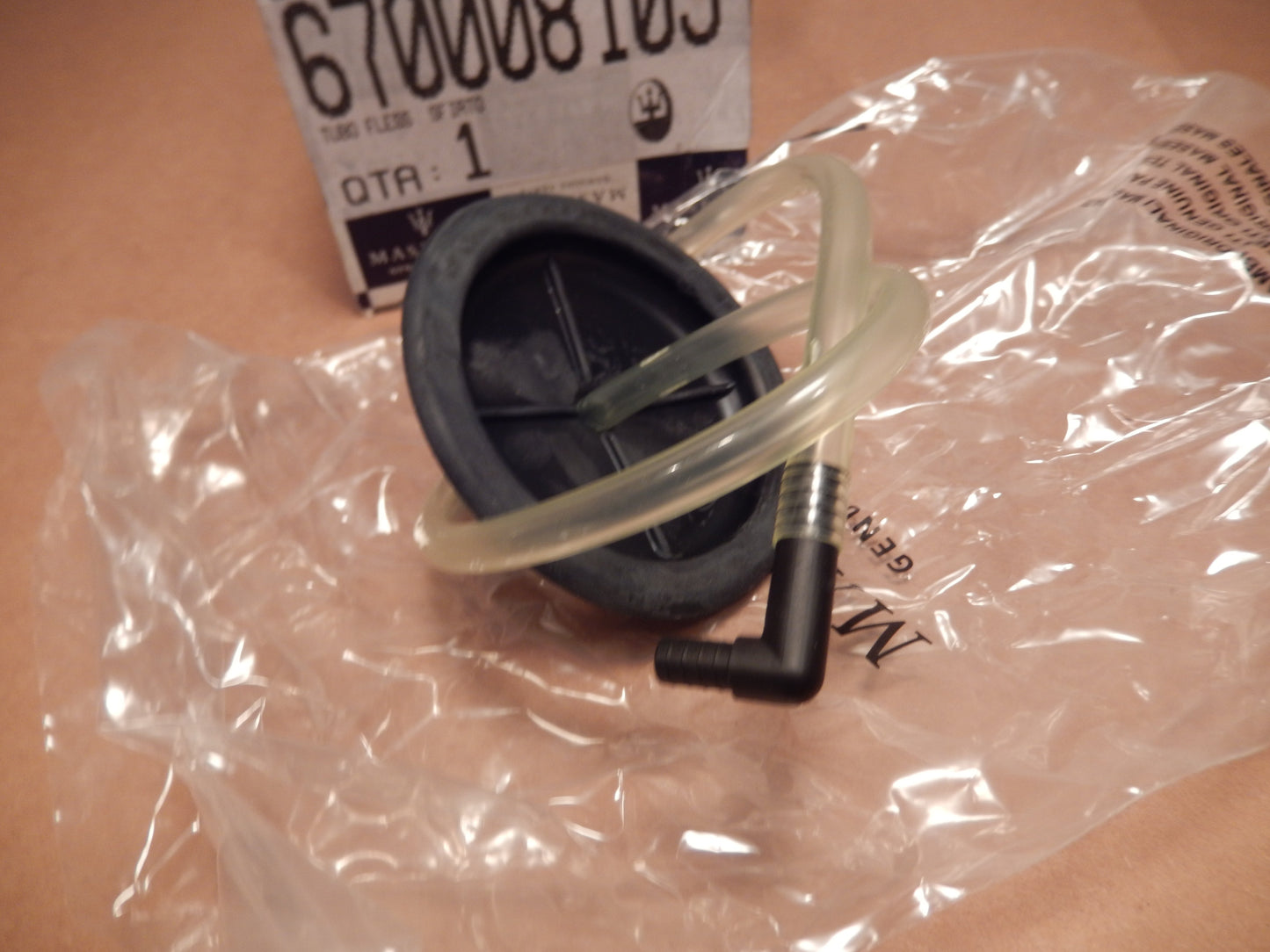 Maserati 2014 - 18 Quattroporte Ghibli New Battery Vent Hose and Cap Assembly # 670008109
