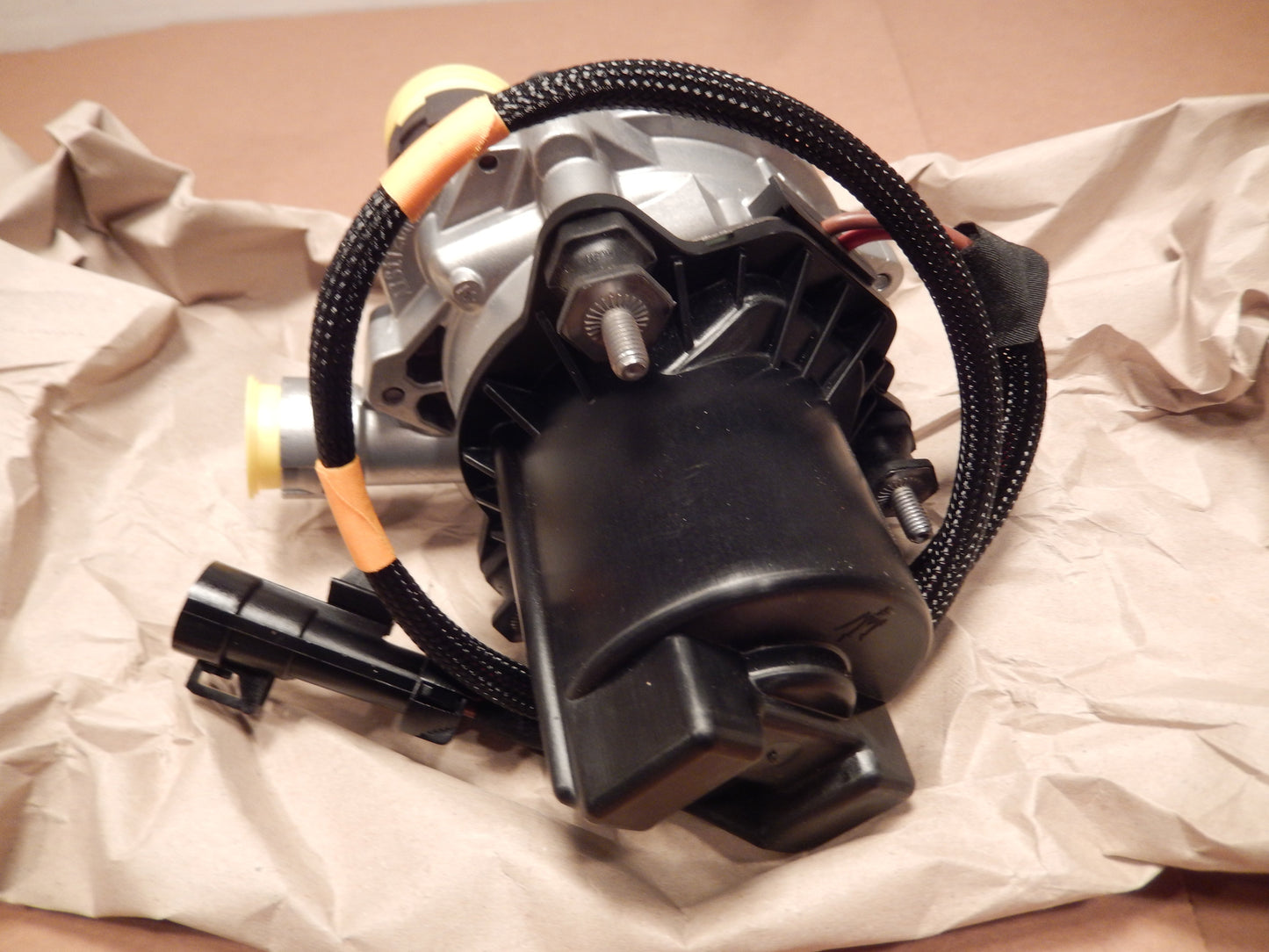 Maserati Quattroporte Ghibli 2014 - 2018 NEW Secondary Air Pump # 670003500