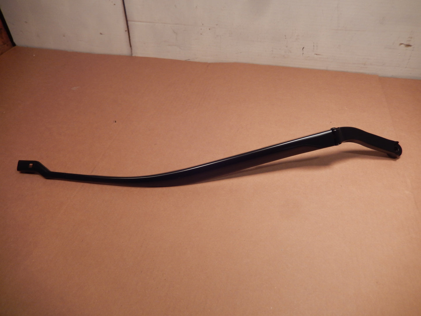 Maserati Quattroporte Ghibli 2014 - 2015 NEW Passengers Side Wiper Arm # 670001642