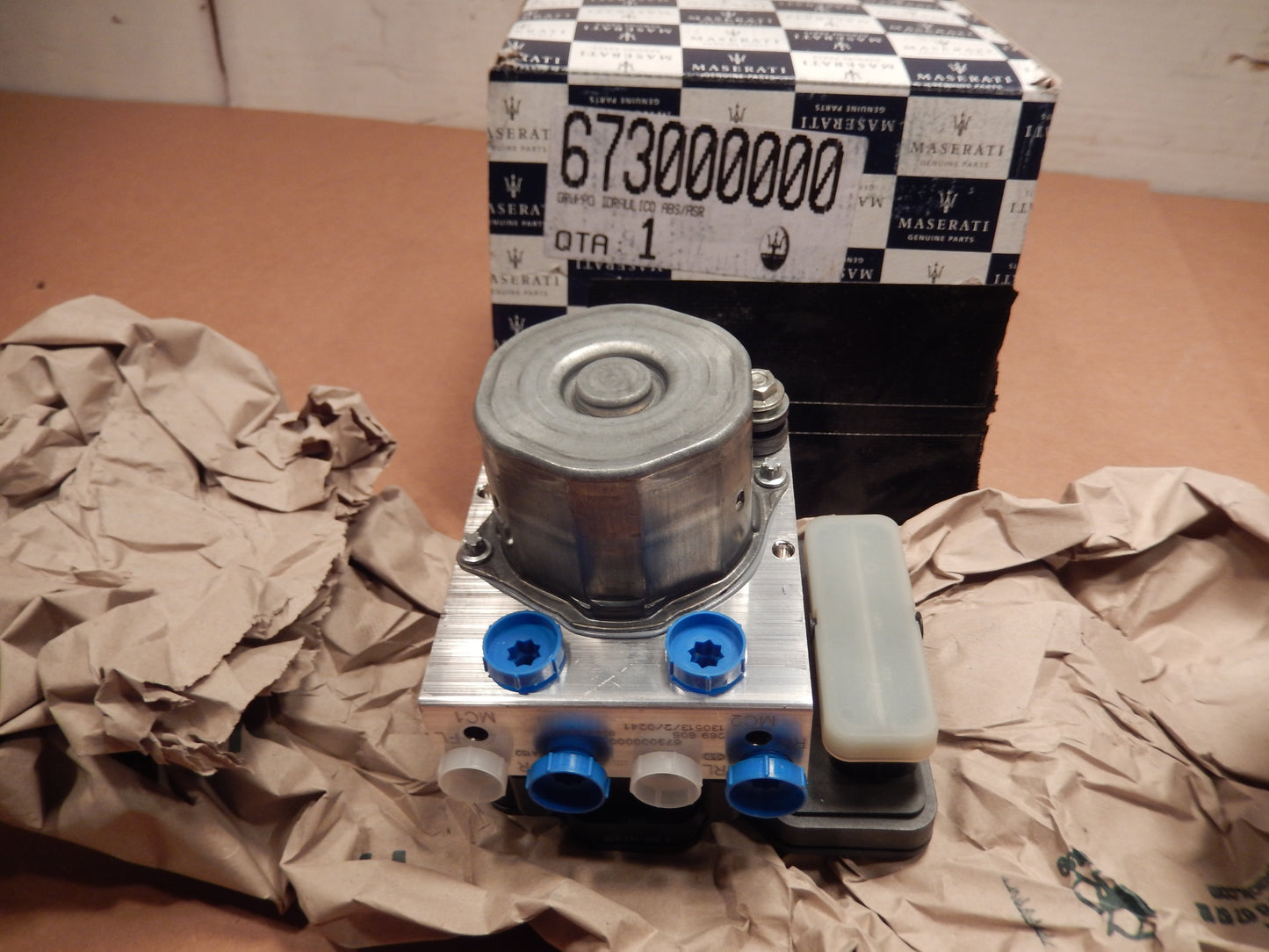 Maserati Grand Turismo NEW Anti Skid ABS Hydraulic Control Unit # 673000000
