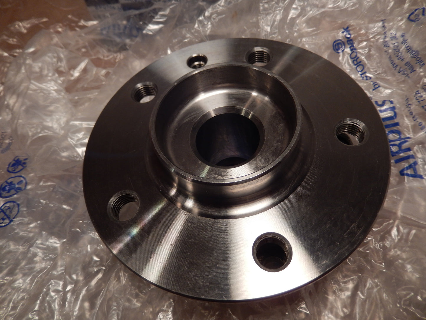 Maserati Quattroporte M-156 2013 - 18 NEW Front Wheel Hub # 675000062