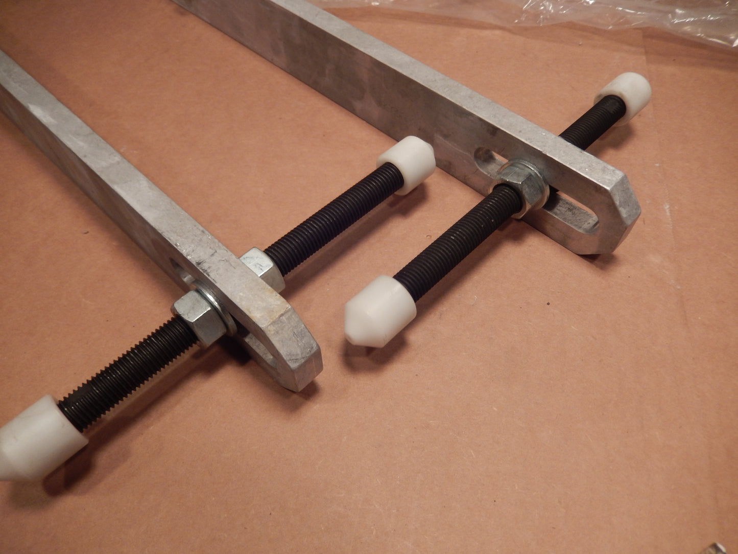 Maserati Quattroporte Lower Lever Support System Assembly # 90000366