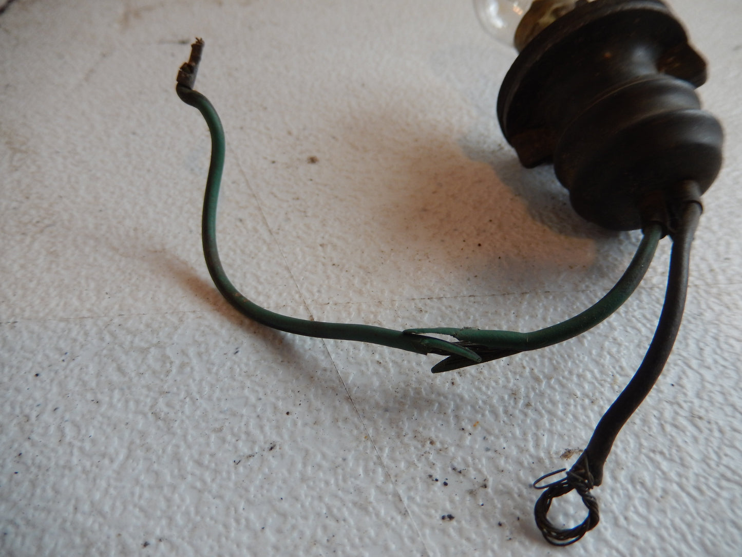 Datsun 240Z Front Signal Bulb Socket