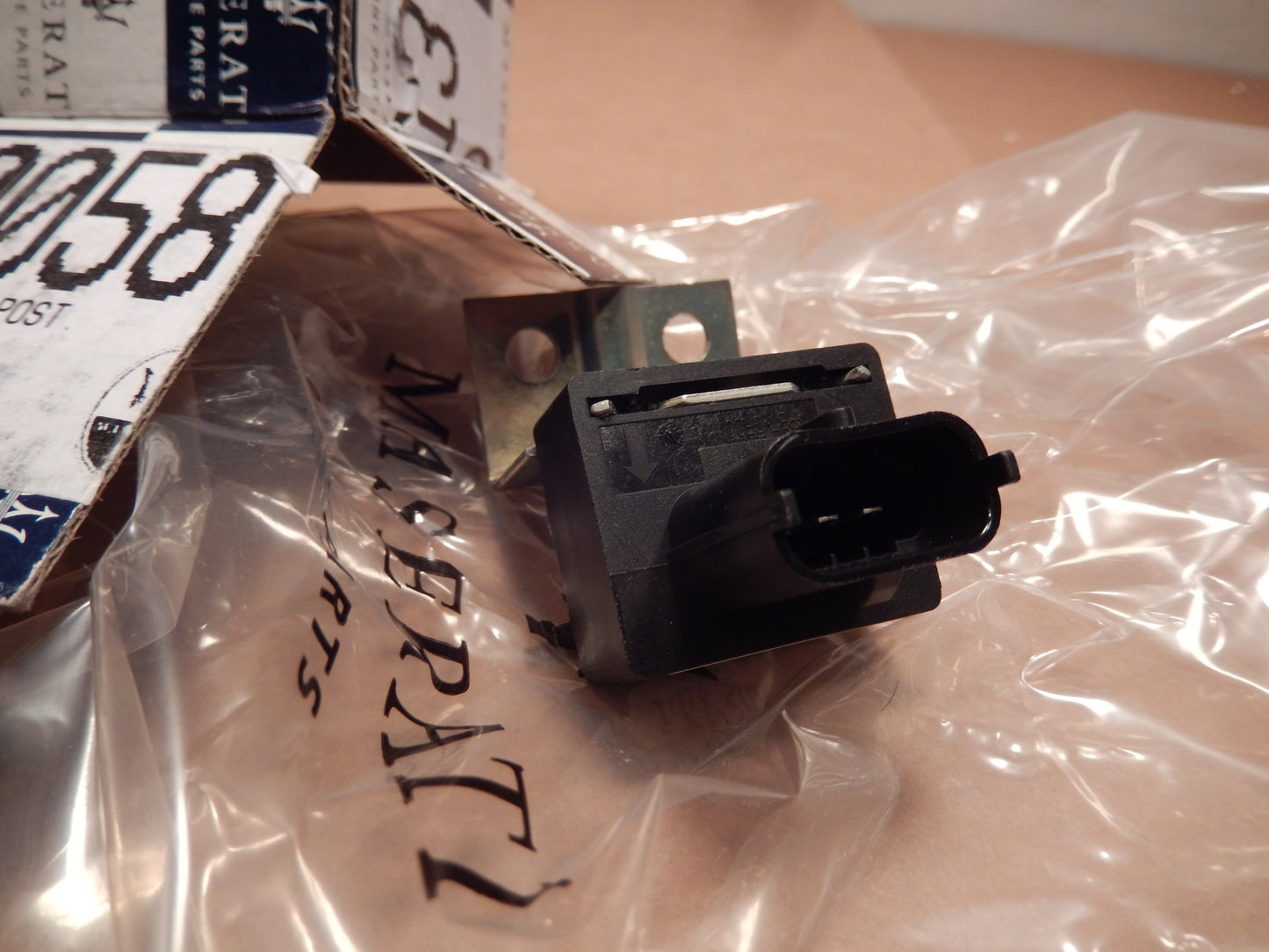 Maserati Quattroporte Ghibli 2014 - 18 NEW Rear Acceleration Sensor # 670005813