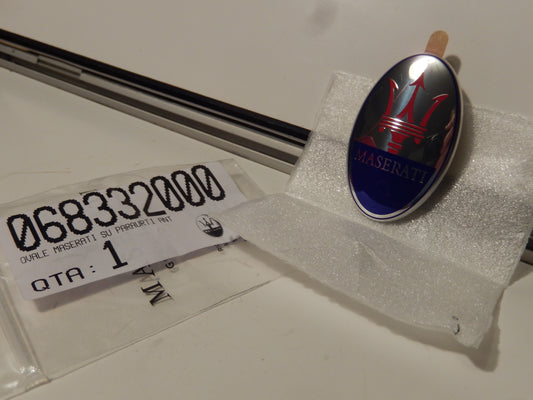 Maserati Quattroporte Ghibli 2014 - 18 NEW Hood Badge # 068332000