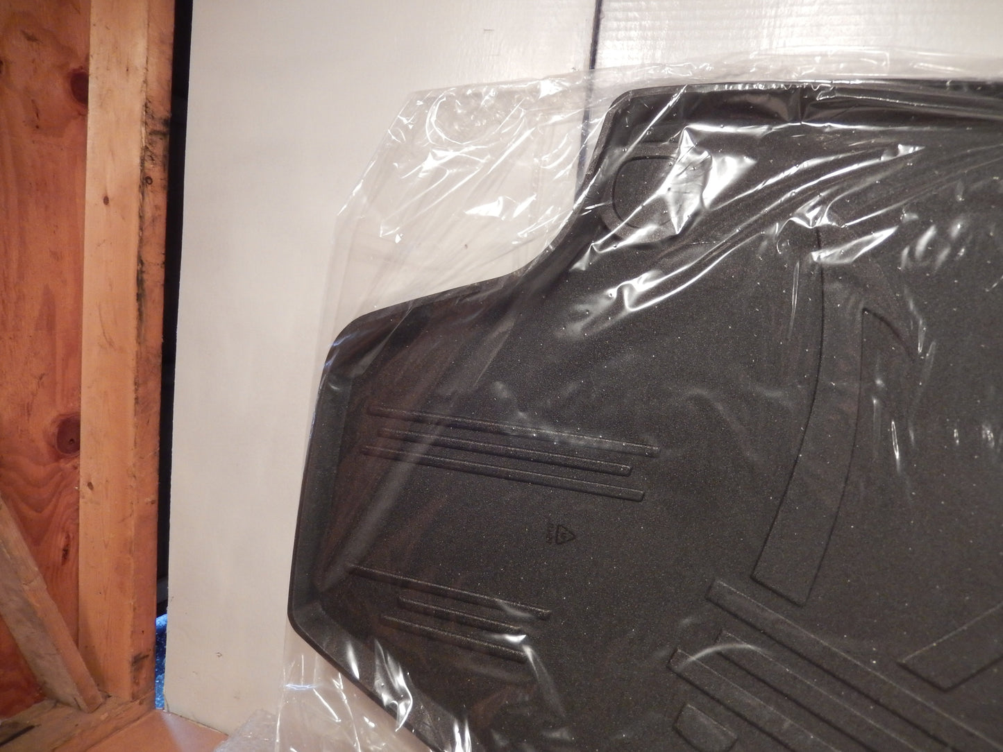 Maserati Quattroporte M-139 05 - 08 Trunk / Boot LUGGAGE PAD # 940000294