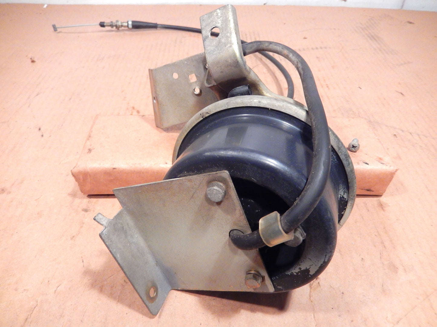 Datsun 280ZX Cruise Control Throttle Vacuum Can and Cable