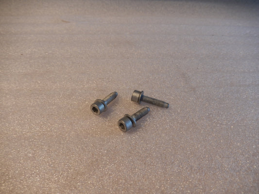 Maserati Quattroporte Door Speaker Bolt Set