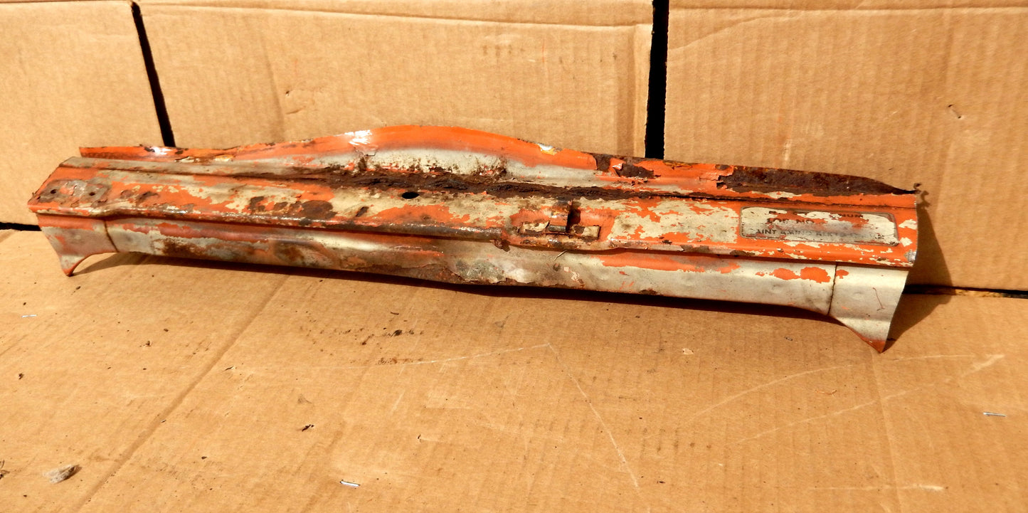 Datsun 240Z Front Top Central Body Cut